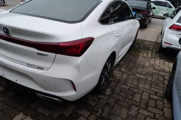Used CHANGAN Eado 2022 PLUS Blue Whale NE 1.4T GDI DCT Prestige Edition Right Rear Taillight