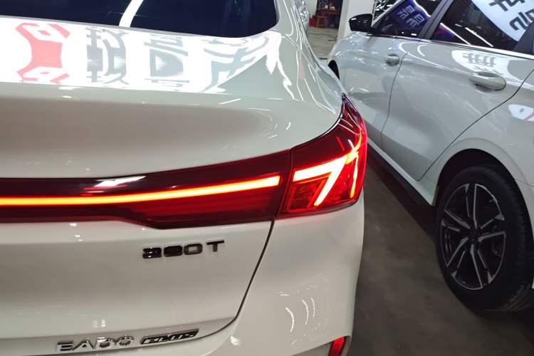 Used CHANGAN Eado 2022 PLUS Blue Whale NE 1.4T GDI DCT Flagship Edition Right Rear Taillight