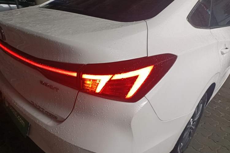 Used CHANGAN Eado 2022 PLUS Blue Whale NE 1.4T GDI DCT Prestige Edition Right Rear Taillight