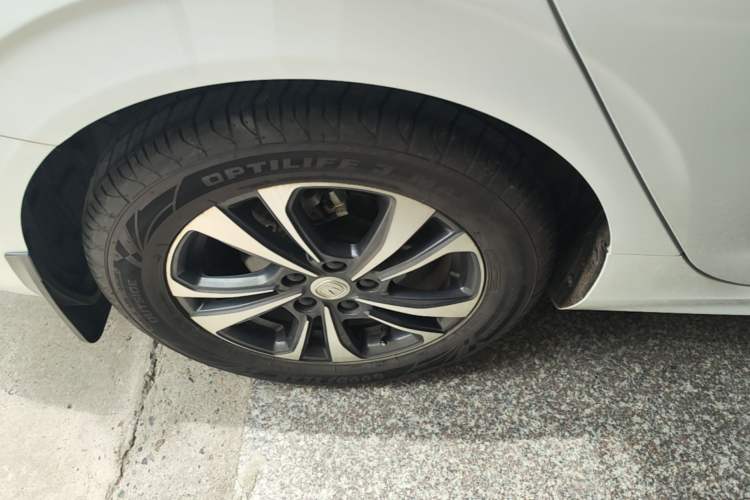 Used CHANGAN Eado 2022 PLUS Blue Whale NE 1.4T GDI DCT Prestige Edition Right Rear Wheel Hub