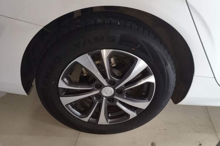 Used CHANGAN Eado 2022 PLUS Blue Whale NE 1.4T GDI DCT Prestige Edition Right Rear Wheel Hub