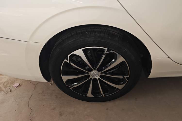 Used CHANGAN Eado 2022 PLUS Blue Whale NE 1.4T GDI DCT Flagship Edition Right Rear Wheel Hub