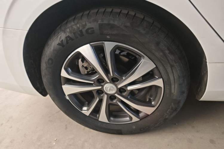 Used CHANGAN Eado 2022 PLUS Blue Whale NE 1.4T GDI DCT Prestige Edition Right Rear Wheel Hub