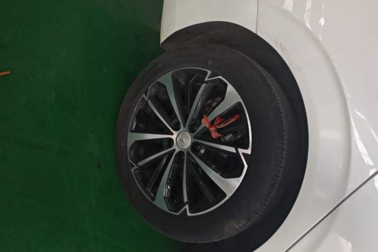 Used CHANGAN Eado 2022 PLUS Blue Whale NE 1.4T GDI DCT Flagship Edition Right Rear Wheel Hub