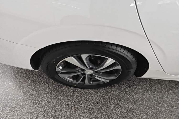 Used CHANGAN Eado 2022 PLUS Blue Whale NE 1.4T GDI DCT Prestige Edition Right Rear Wheel Hub
