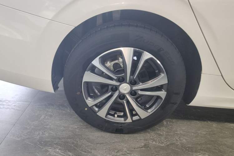 Used CHANGAN Eado 2022 PLUS Blue Whale NE 1.4T GDI DCT Prestige Edition Right Rear Wheel Hub