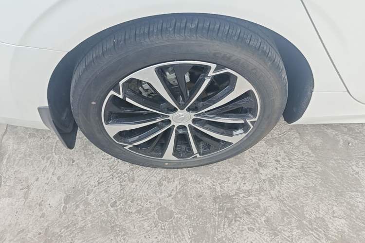 Used CHANGAN Eado 2022 PLUS Blue Whale NE 1.4T GDI DCT Flagship Edition Right Rear Wheel Hub