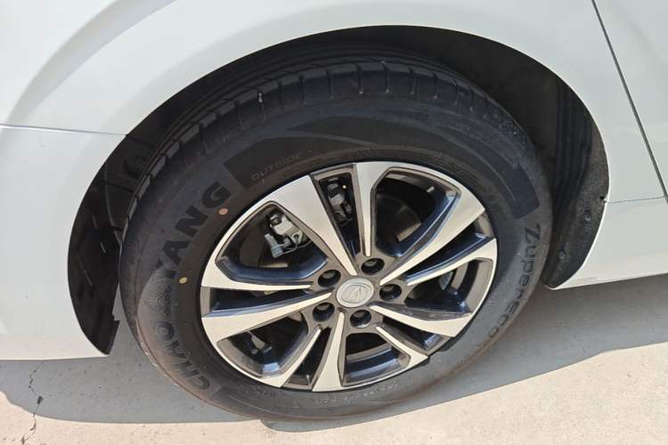 Used CHANGAN Eado 2022 PLUS Blue Whale NE 1.4T GDI DCT Prestige Edition Right Rear Wheel Hub