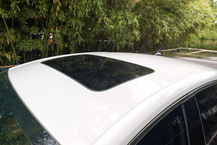 Used CHANGAN Eado 2022 PLUS Blue Whale NE 1.4T GDI DCT Prestige Edition Roof