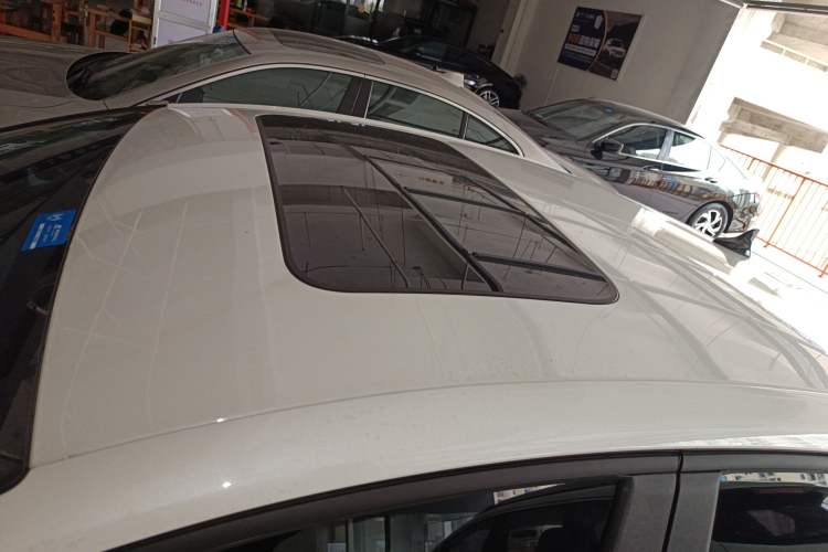 Used CHANGAN Eado 2022 PLUS 1.6L GDI CVT Luxury Model Roof