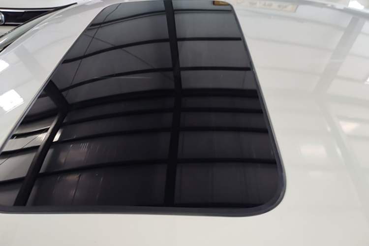 Used CHANGAN Eado 2022 PLUS 1.6L GDI CVT Luxury Model Roof