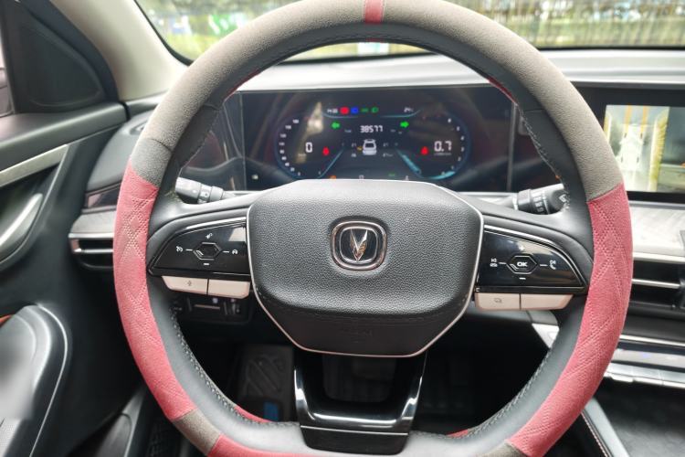 Used CHANGAN Eado 2022 PLUS Blue Whale NE 1.4T GDI DCT Prestige Edition Steering Wheel