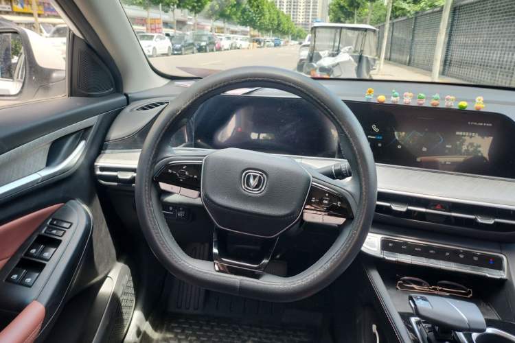 Used CHANGAN Eado 2022 PLUS Blue Whale NE 1.4T GDI DCT Prestige Edition Steering Wheel