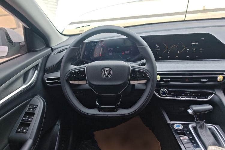 Used CHANGAN Eado 2022 PLUS 1.6L GDI CVT Luxury Model Steering Wheel
