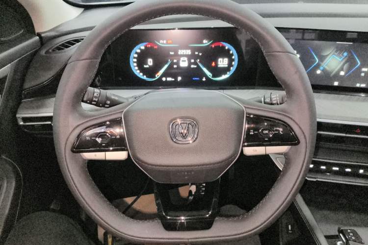 Used CHANGAN Eado 2022 PLUS Blue Whale NE 1.4T GDI DCT Prestige Edition Steering Wheel