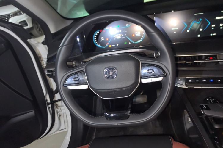 Used CHANGAN Eado 2022 PLUS Blue Whale NE 1.4T GDI DCT Prestige Edition Steering Wheel