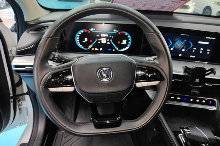 Used CHANGAN Eado 2022 PLUS Blue Whale NE 1.4T GDI DCT Prestige Edition Steering Wheel