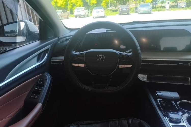 Used CHANGAN Eado 2022 PLUS Blue Whale NE 1.4T GDI DCT Prestige Edition Steering Wheel