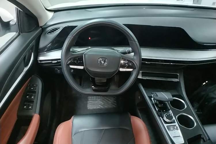 Used CHANGAN Eado 2022 PLUS Blue Whale NE 1.4T GDI DCT Prestige Edition Steering Wheel