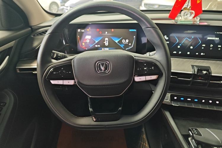 Used CHANGAN Eado 2022 PLUS Blue Whale NE 1.4T GDI DCT Flagship Edition Steering Wheel