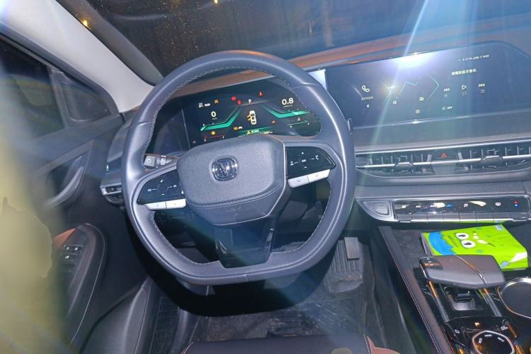 Used CHANGAN Eado 2022 PLUS Blue Whale NE 1.4T GDI DCT Flagship Edition Steering Wheel