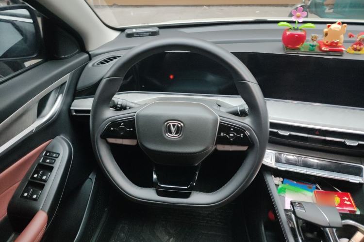 Used CHANGAN Eado 2022 PLUS Blue Whale NE 1.4T GDI DCT Prestige Edition Steering Wheel