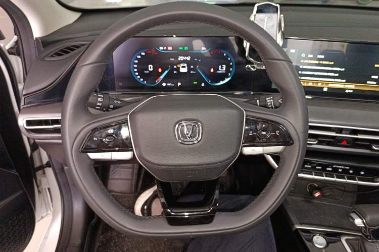 Used CHANGAN Eado 2022 PLUS 1.6L GDI CVT Luxury Model Steering Wheel