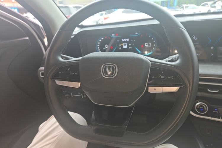 Used CHANGAN Eado 2022 PLUS 1.6L GDI CVT Luxury Model Steering Wheel