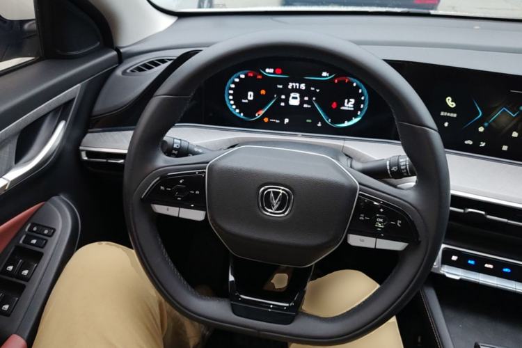 Used CHANGAN Eado 2022 PLUS Blue Whale NE 1.4T GDI DCT Prestige Edition Steering Wheel