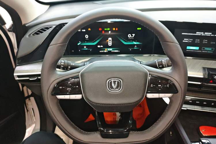 Used CHANGAN Eado 2022 PLUS Blue Whale NE 1.4T GDI DCT Flagship Edition Steering Wheel