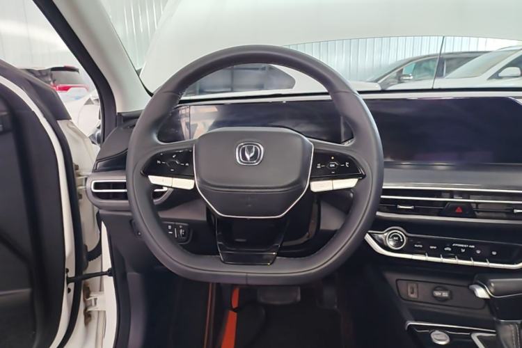 Used CHANGAN Eado 2022 PLUS 1.6L GDI CVT Luxury Model Steering Wheel