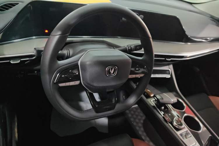 Used CHANGAN Eado 2022 PLUS Blue Whale NE 1.4T GDI DCT Flagship Edition Steering Wheel
