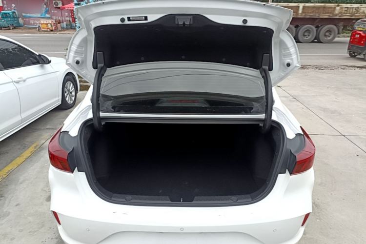 Used CHANGAN Eado 2022 PLUS Blue Whale NE 1.4T GDI DCT Flagship Edition Trunk
