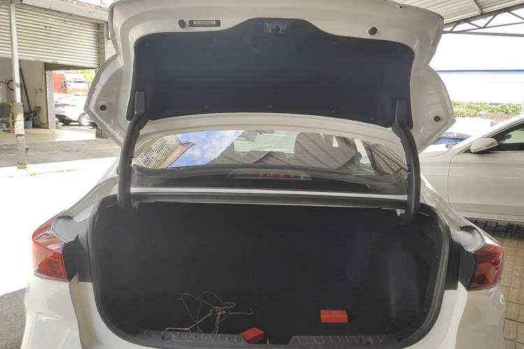 Used CHANGAN Eado 2022 PLUS Blue Whale NE 1.4T GDI DCT Flagship Edition Trunk