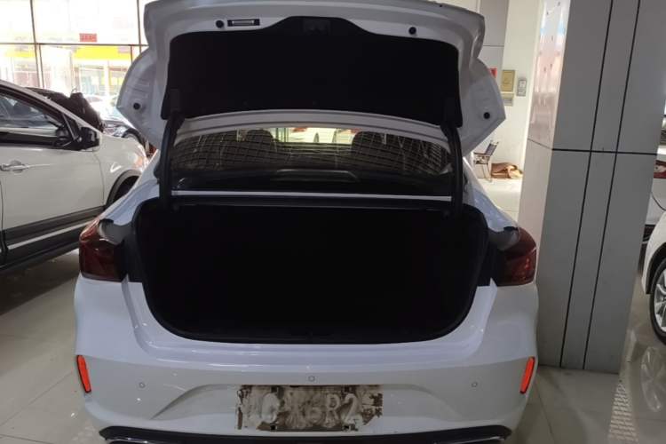 Used CHANGAN Eado 2022 PLUS Blue Whale NE 1.4T GDI DCT Prestige Edition Trunk