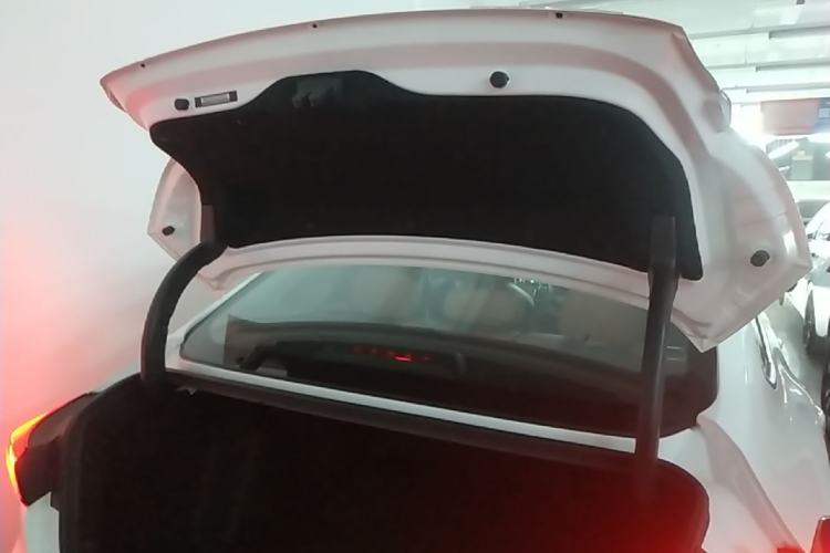 Used CHANGAN Eado 2022 PLUS Blue Whale NE 1.4T GDI DCT Prestige Edition Trunk