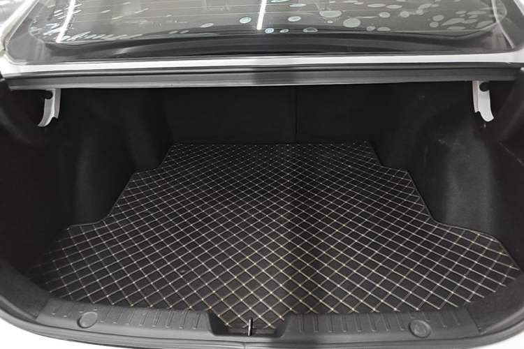 Used CHANGAN Eado 2022 PLUS Blue Whale NE 1.4T GDI DCT Prestige Edition Trunk