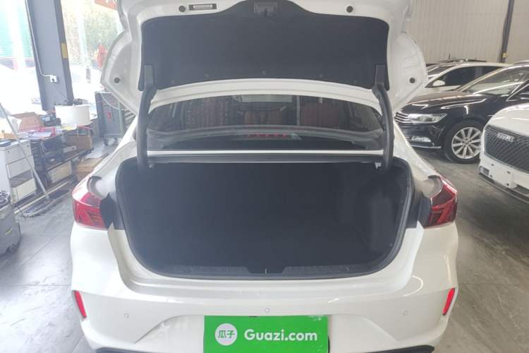 Used CHANGAN Eado 2022 PLUS Blue Whale NE 1.4T GDI DCT Prestige Edition Trunk