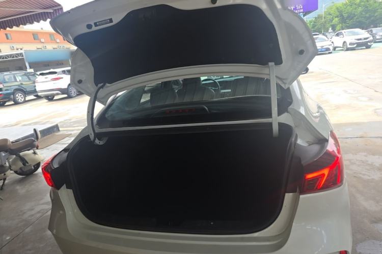 Used CHANGAN Eado 2022 PLUS 1.6L GDI CVT Luxury Model Trunk