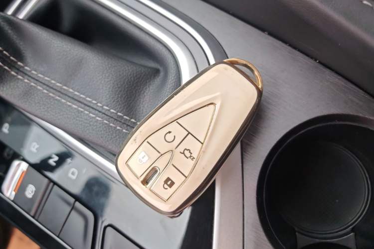 Used CHANGAN Eado 2022 PLUS 1.6L GDI CVT Luxury Model Vehicle Key