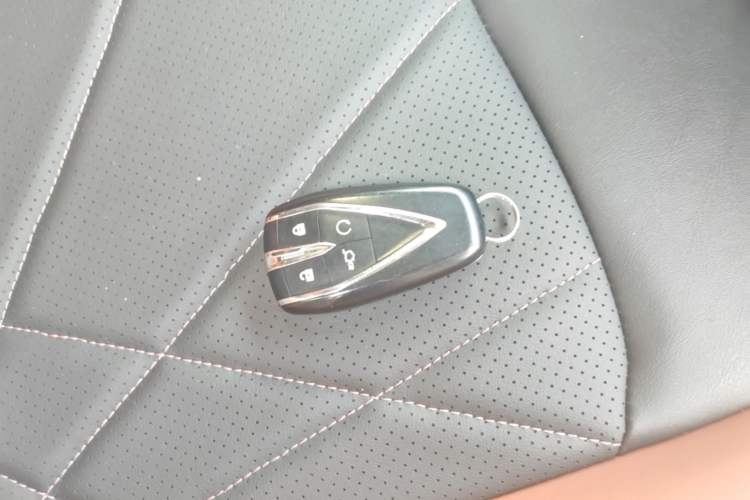 Used CHANGAN Eado 2022 PLUS Blue Whale NE 1.4T GDI DCT Prestige Edition Vehicle Key