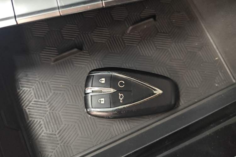 Used CHANGAN Eado 2022 PLUS Blue Whale NE 1.4T GDI DCT Flagship Edition Vehicle Key