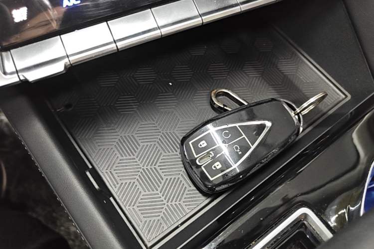 Used CHANGAN Eado 2022 PLUS Blue Whale NE 1.4T GDI DCT Prestige Edition Vehicle Key