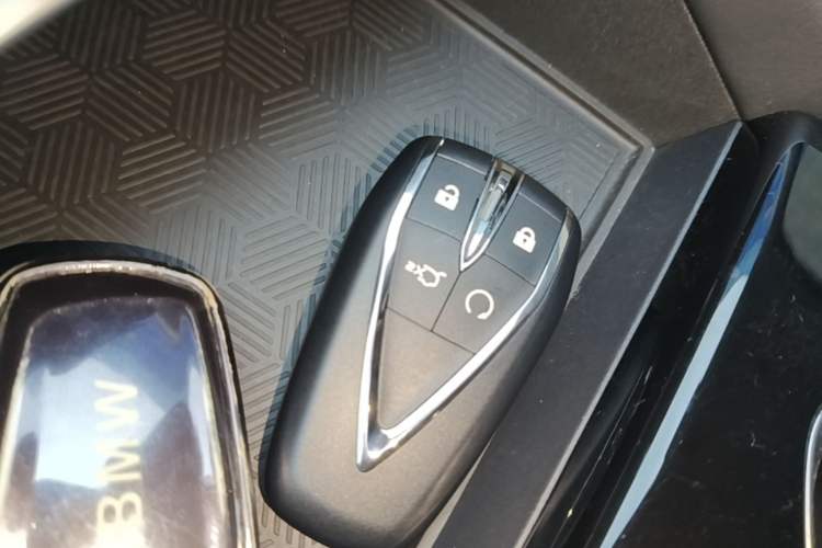 Used CHANGAN Eado 2022 PLUS Blue Whale NE 1.4T GDI DCT Prestige Edition Vehicle Key