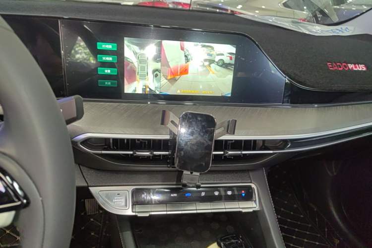 Used CHANGAN Eado 2023 Changan Edition PLUS Blue Whale NE 1.4T GDI DCT Prestige Version Audio And AC Panel