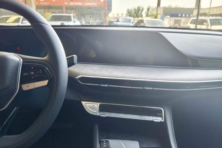 Used CHANGAN Eado 2023 Changan Edition PLUS Blue Whale NE 1.4T GDI DCT Prestige Version Audio And AC Panel