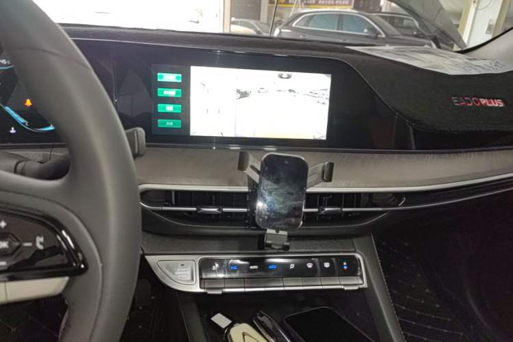 Used CHANGAN Eado 2023 Changan Edition PLUS Blue Whale NE 1.4T GDI DCT Prestige Version Audio And AC Panel