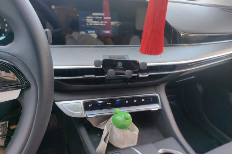 Used CHANGAN Eado 2023 Changan Edition PLUS Blue Whale NE 1.4T GDI DCT Prestige Version Audio And AC Panel
