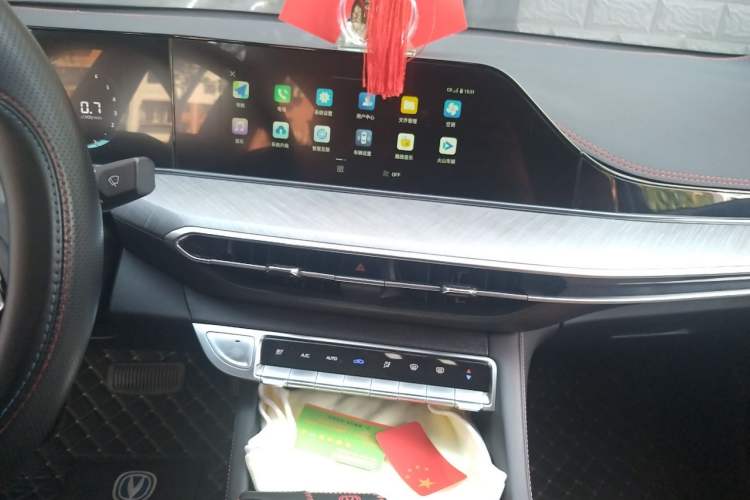 Used CHANGAN Eado 2023 Changan Edition PLUS Blue Whale NE 1.4T GDI DCT Prestige Version Audio And AC Panel
