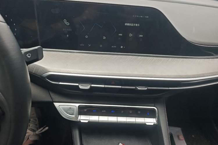 Used CHANGAN Eado 2023 Changan Edition PLUS Blue Whale NE 1.4T GDI DCT Prestige Version Audio And AC Panel